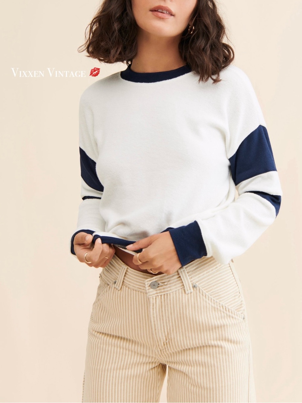 FAHERTY 2023 VARSITY STRIPE 'BEACH FLEECE RINGER CREW SWEATSHIRT' IN WHITE